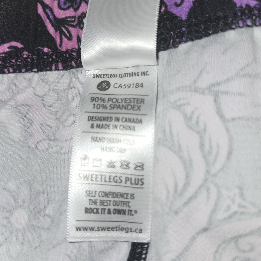 SWEETLEGS Skull Leggings, Sizes 2 to 10, Preloved, Pinks and Purples - Picture 3 of 3